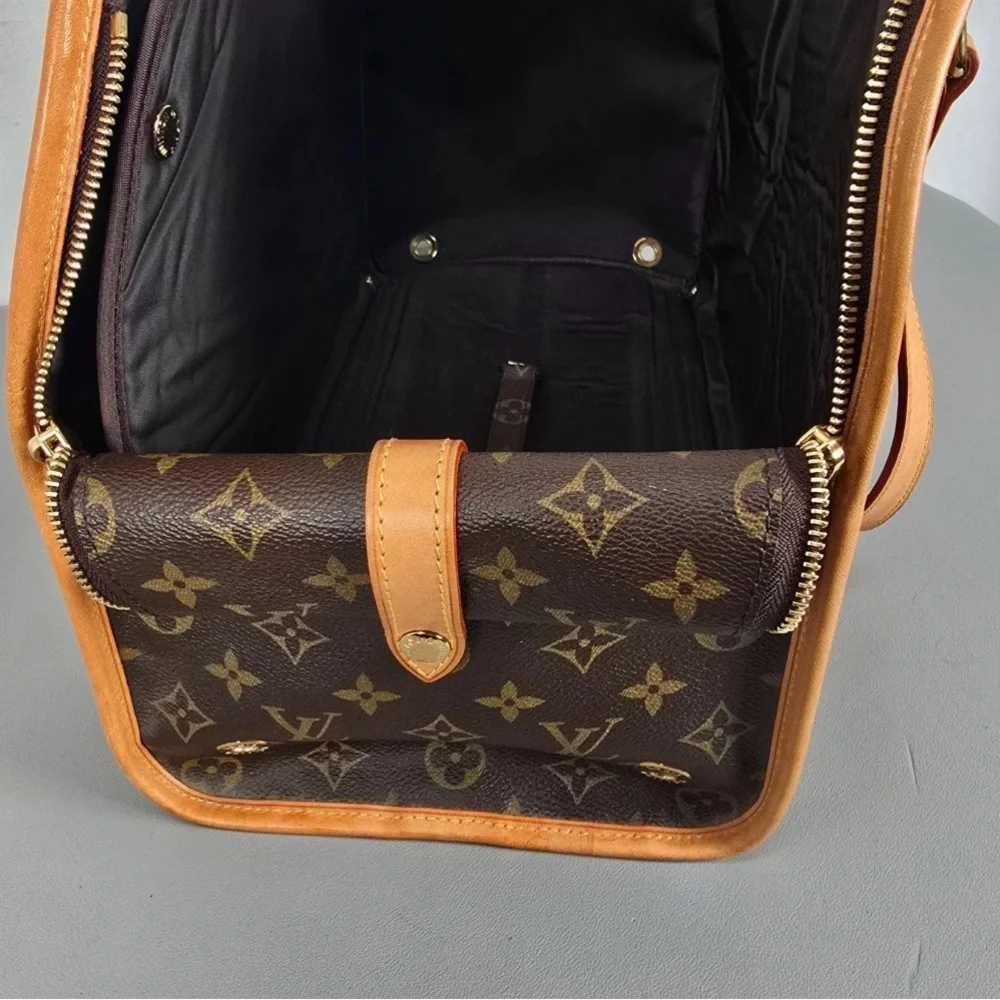 Louis Vuitton dog carrier Monogram Handbag